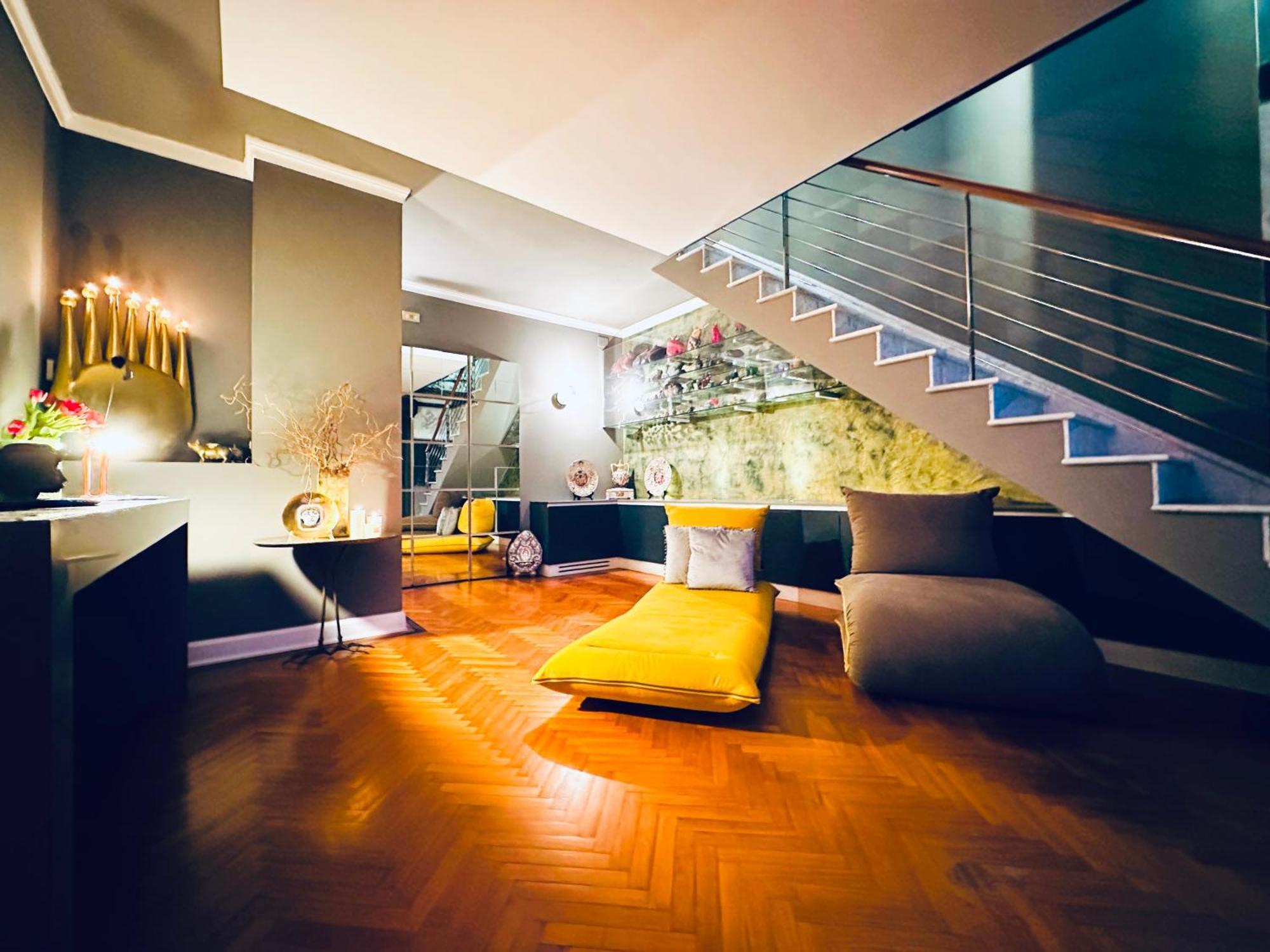 Romantic Luxury Penthouse Florenz